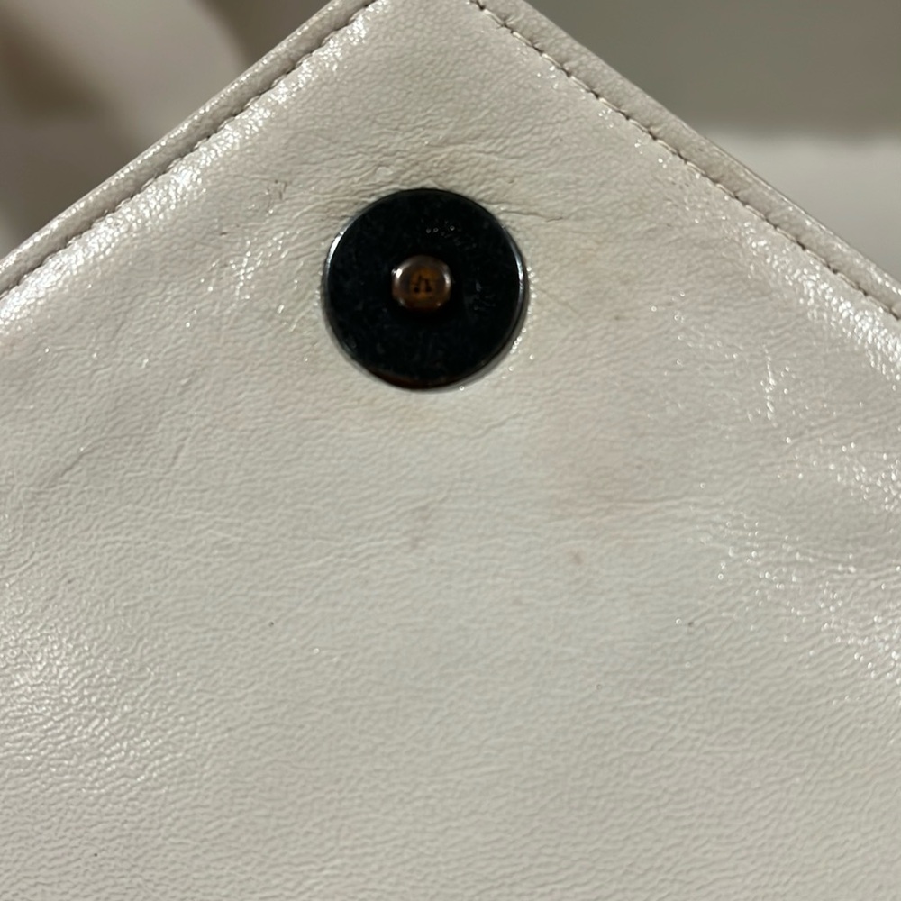 Yves Saint Laurent  YSL White Quilted Clutch EUC - Picture 9 of 15